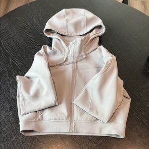 Women’s LuluLemon zip up hoodie